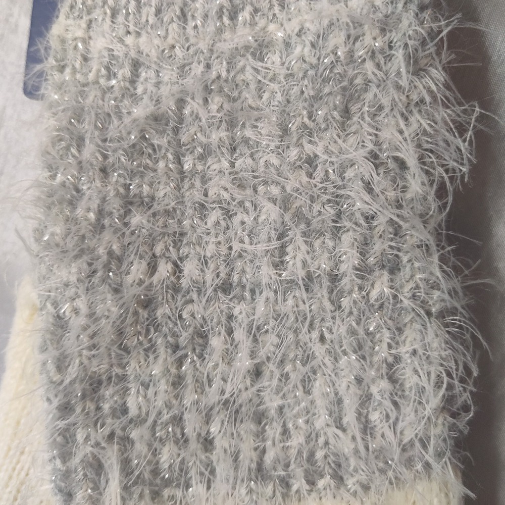 ISOTONER Women One Size Ivory Acrylic Blend Lined Gloves NEW - Picture 7 of 9